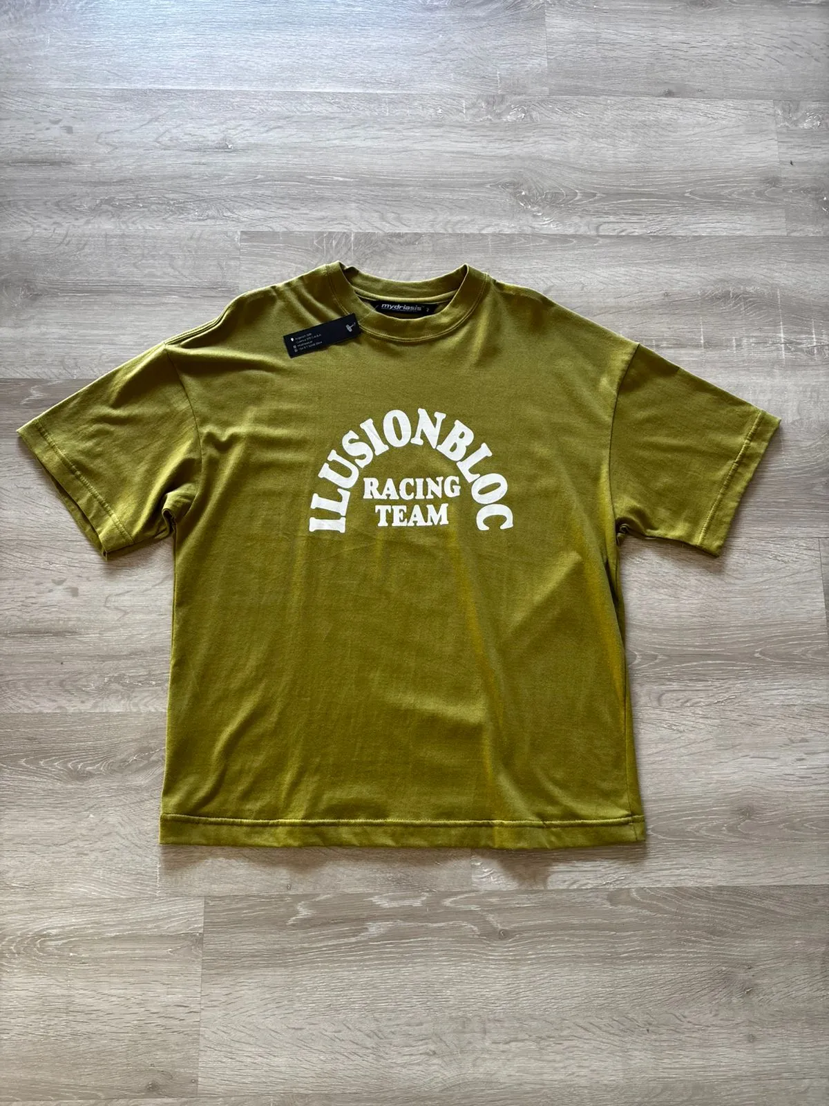 Remera Mydriasis