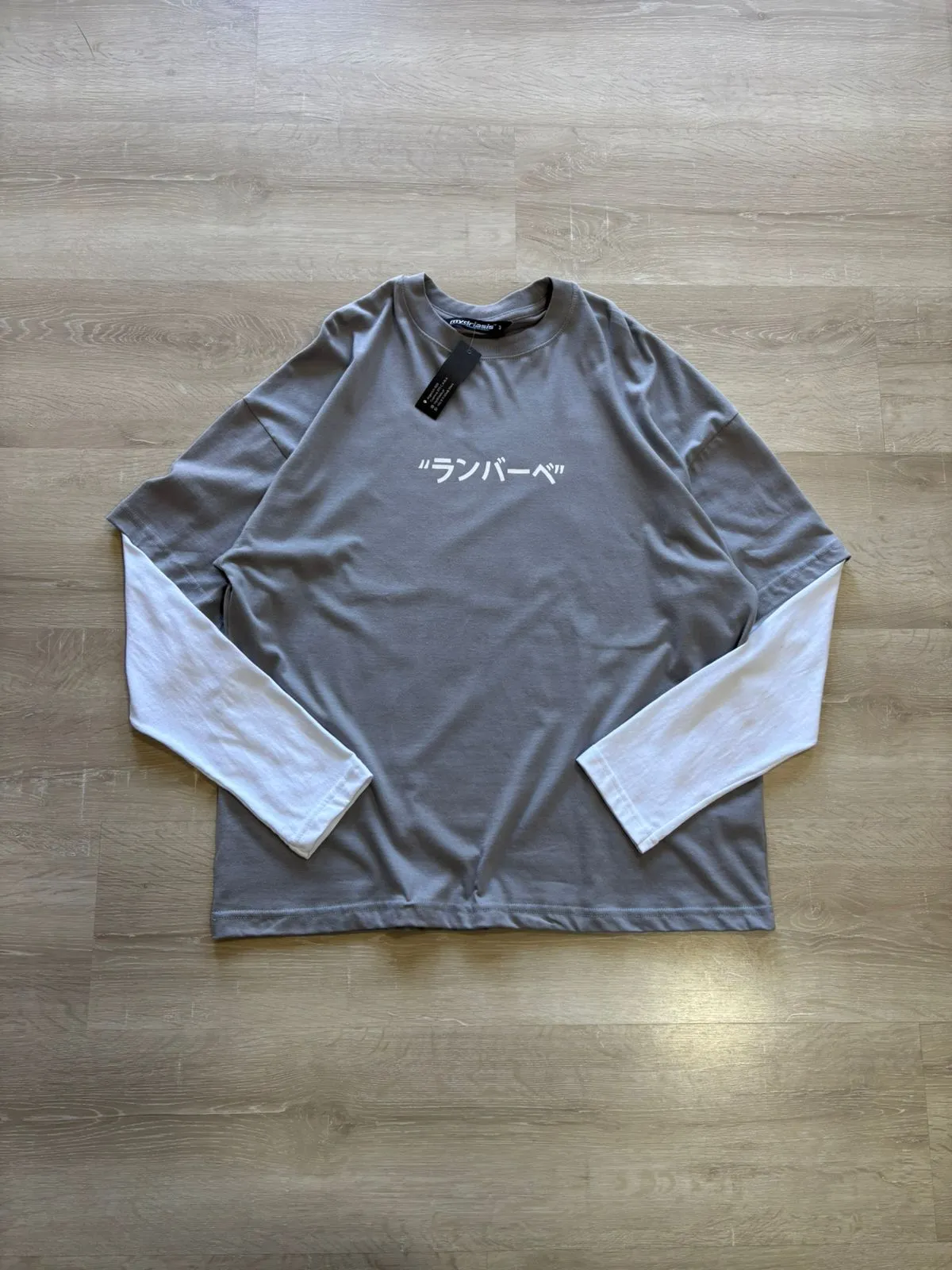 remera doble manga.