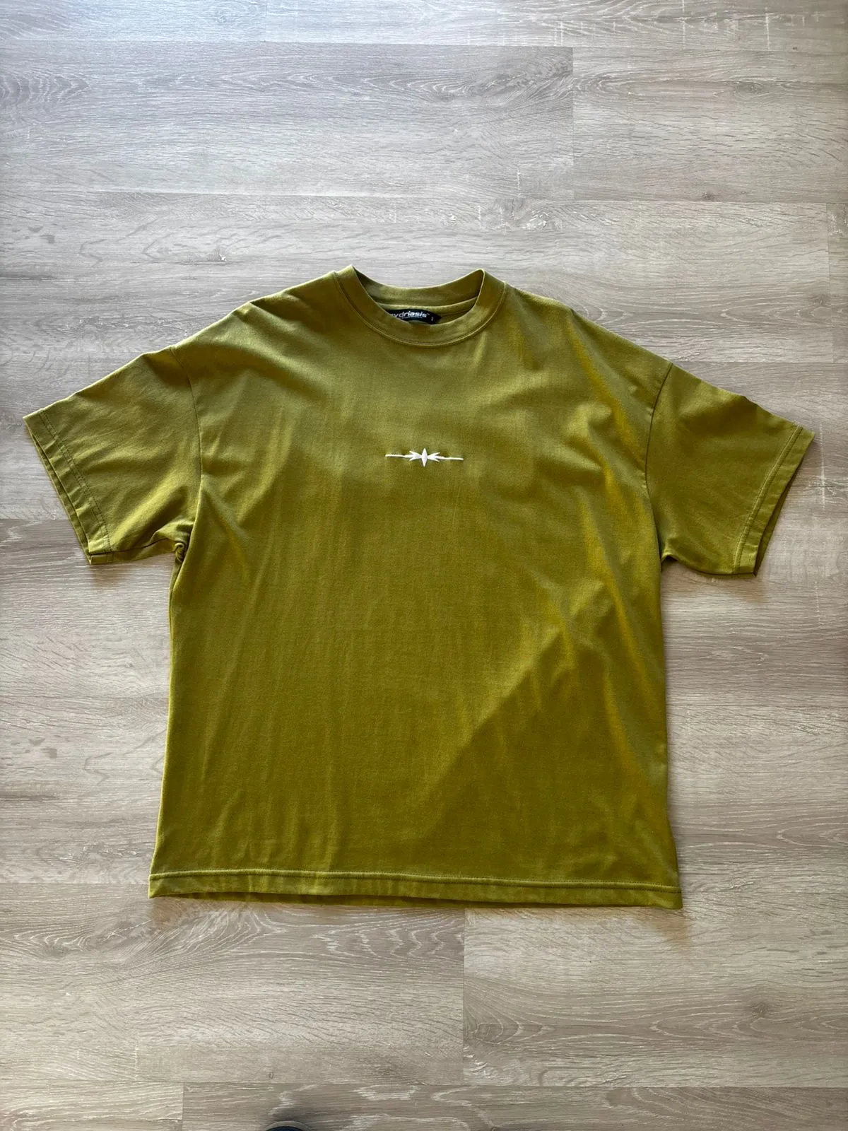 Remera Mydriasis